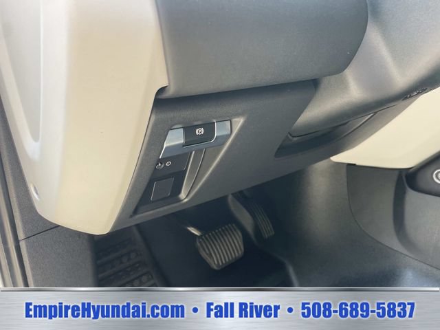 Used 2025 Land Rover Defender 110 S AWD/4WD image 19