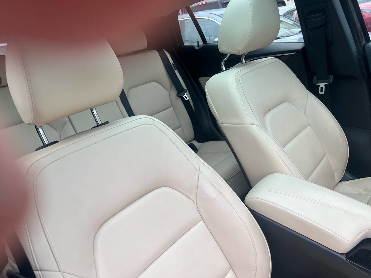 Used 2018 INFINITI QX30 Premium image 22