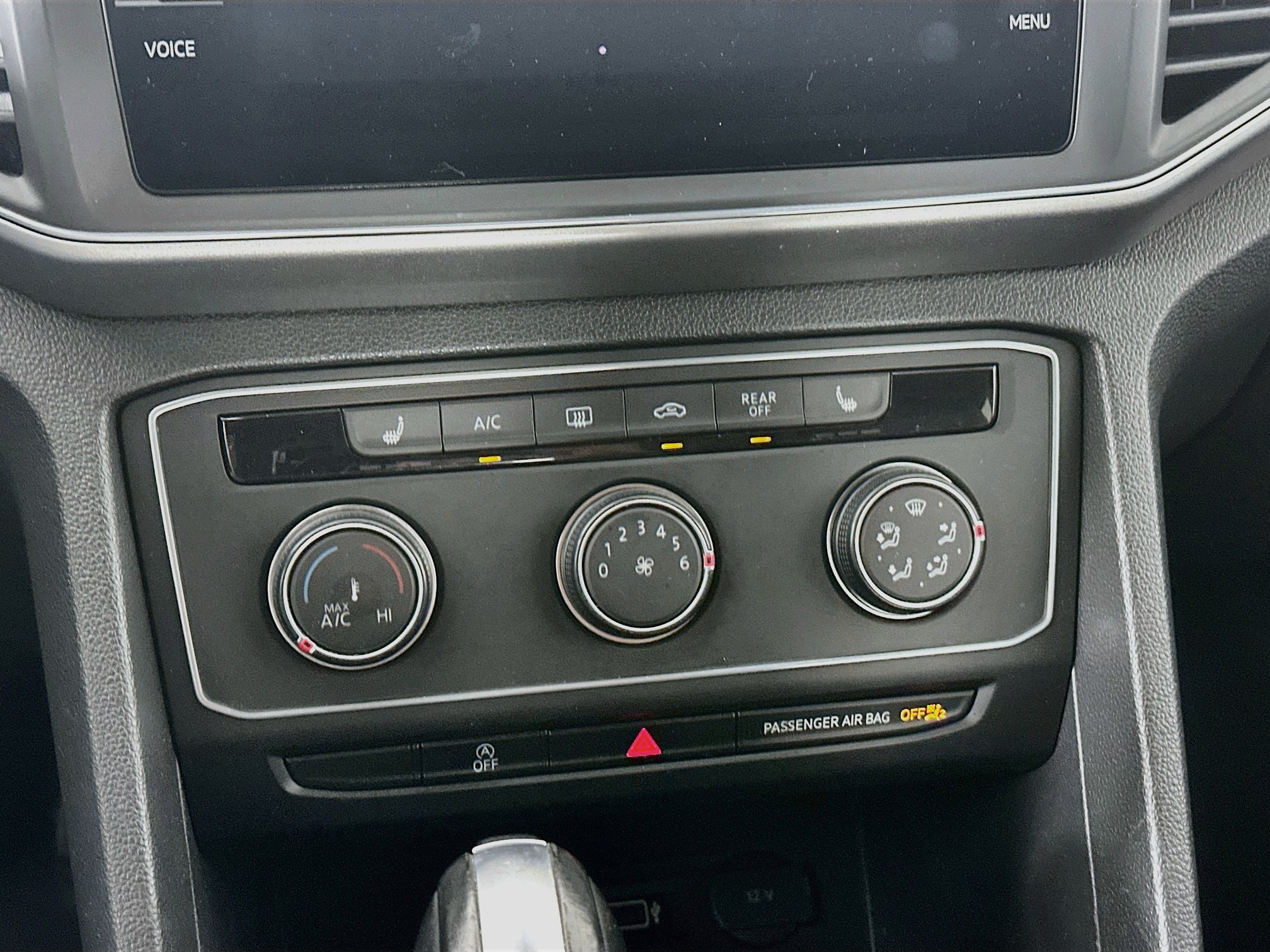 Used 2018 Volkswagen Atlas SE FWD image 23