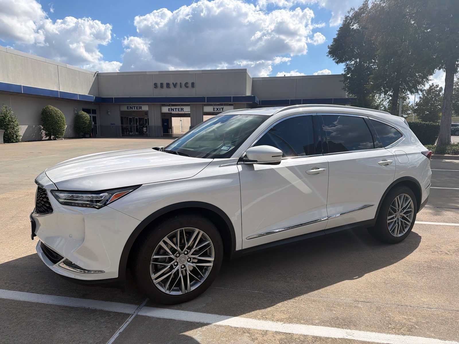 Used 2024 Acura MDX w/ Advance Package