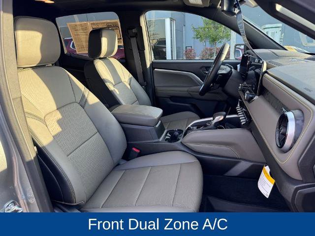 Used 2025 Chevrolet Colorado ZR2 w/ Technology Package image 22