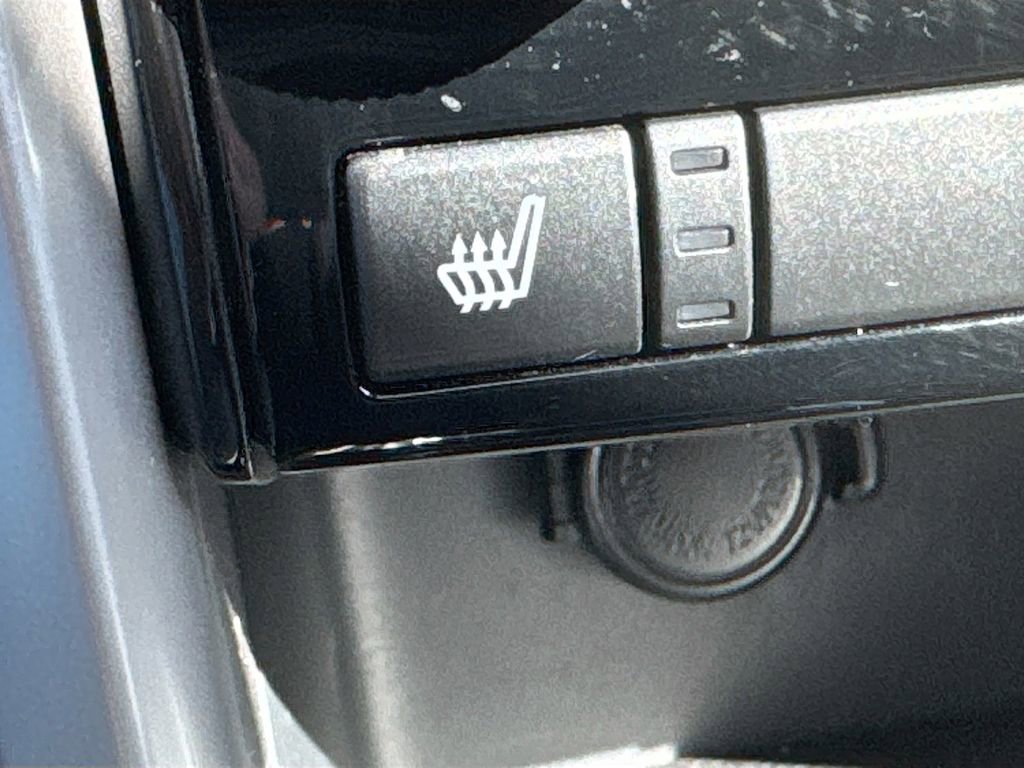 Used 2022 Subaru Ascent Limited w/ Technology Package image 26