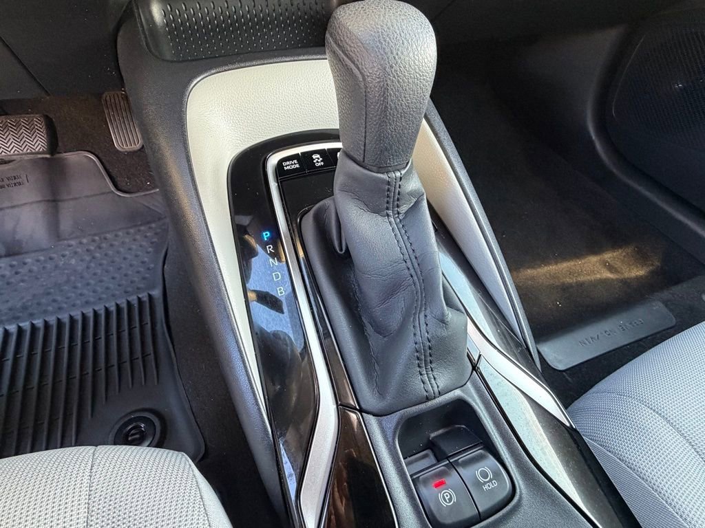 Used 2022 Toyota Corolla LE image 27
