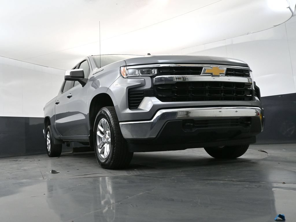 Used 2023 Chevrolet Silverado 1500 LT AWD/4WD image 25