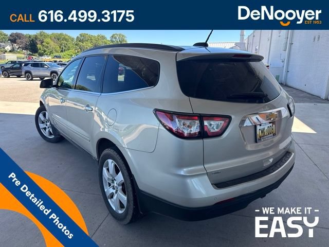 Used 2016 Chevrolet Traverse LT w/ Style and Technology Package AWD/4WD image 2