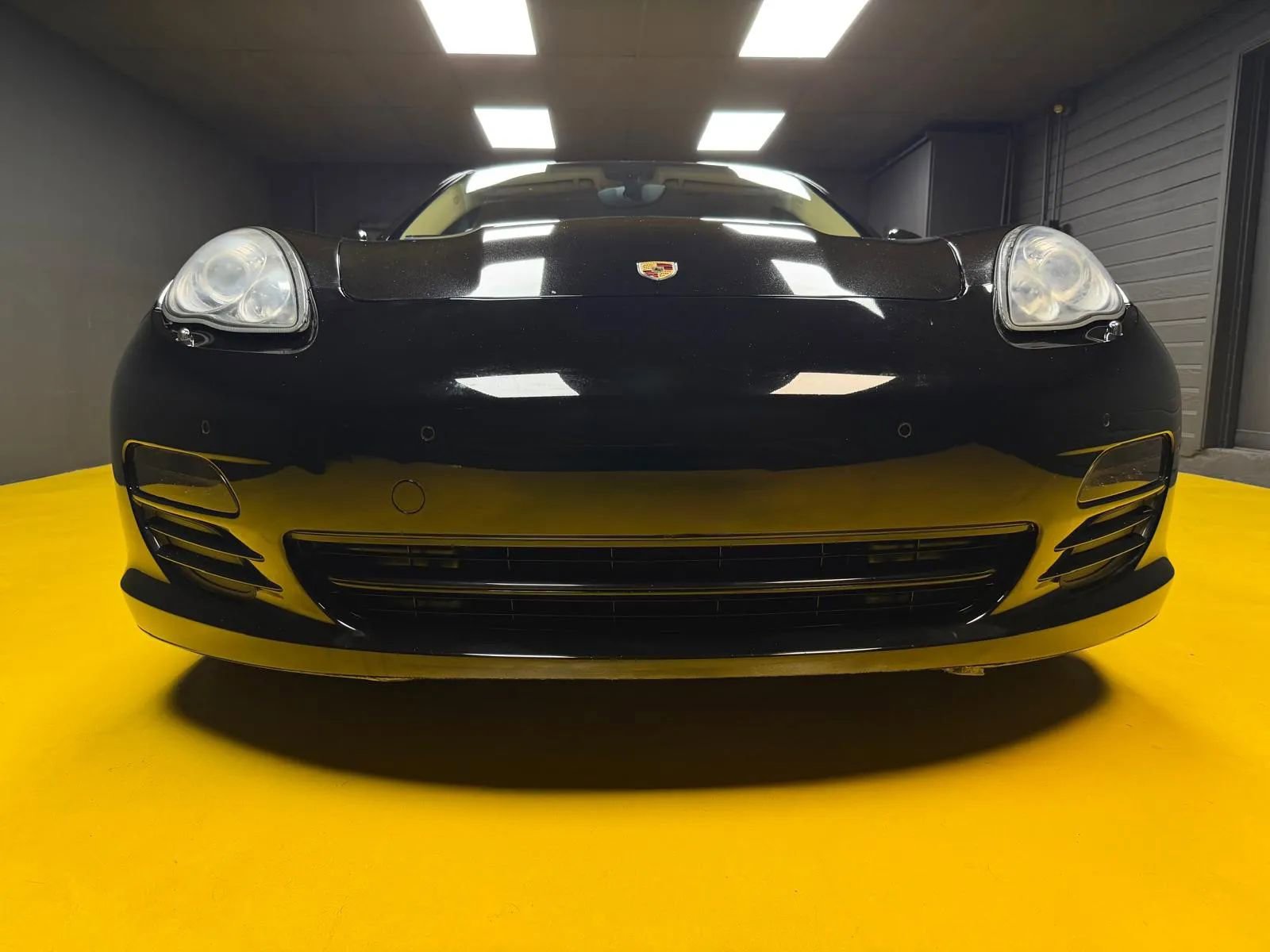 Used 2010 Porsche Panamera S image 2