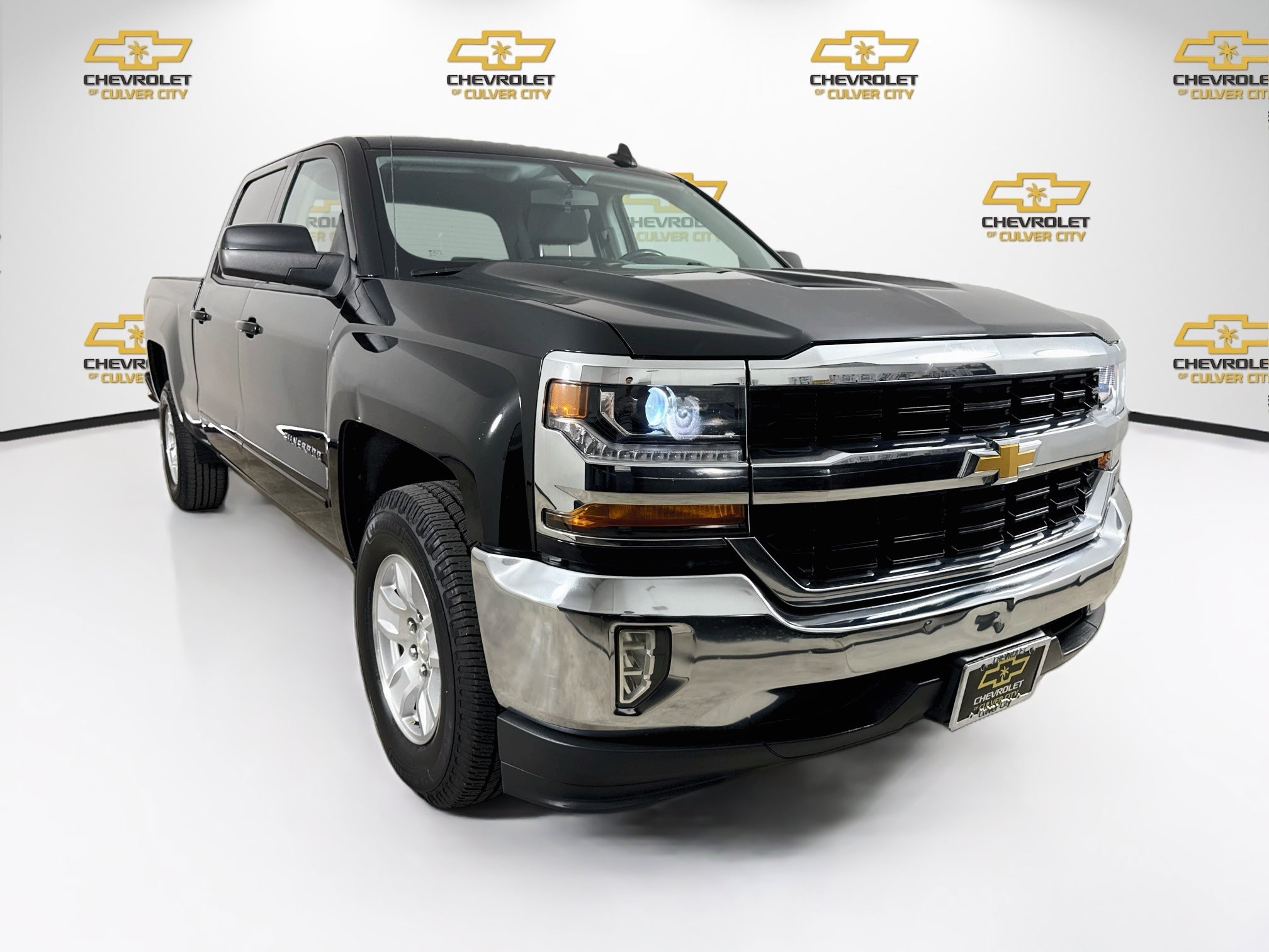 Used 2018 Chevrolet Silverado 1500 LT w/ All Star Edition RWD image 1