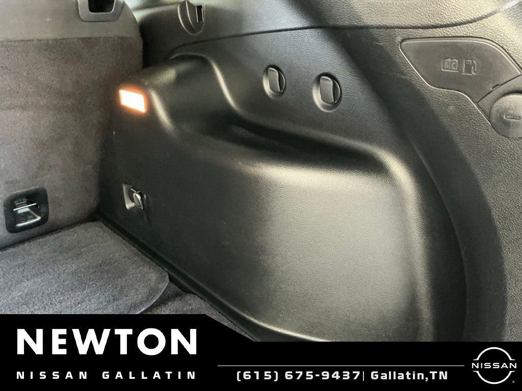 Used 2016 Jeep Cherokee Latitude w/ Comfort/Convenience Group FWD image 19