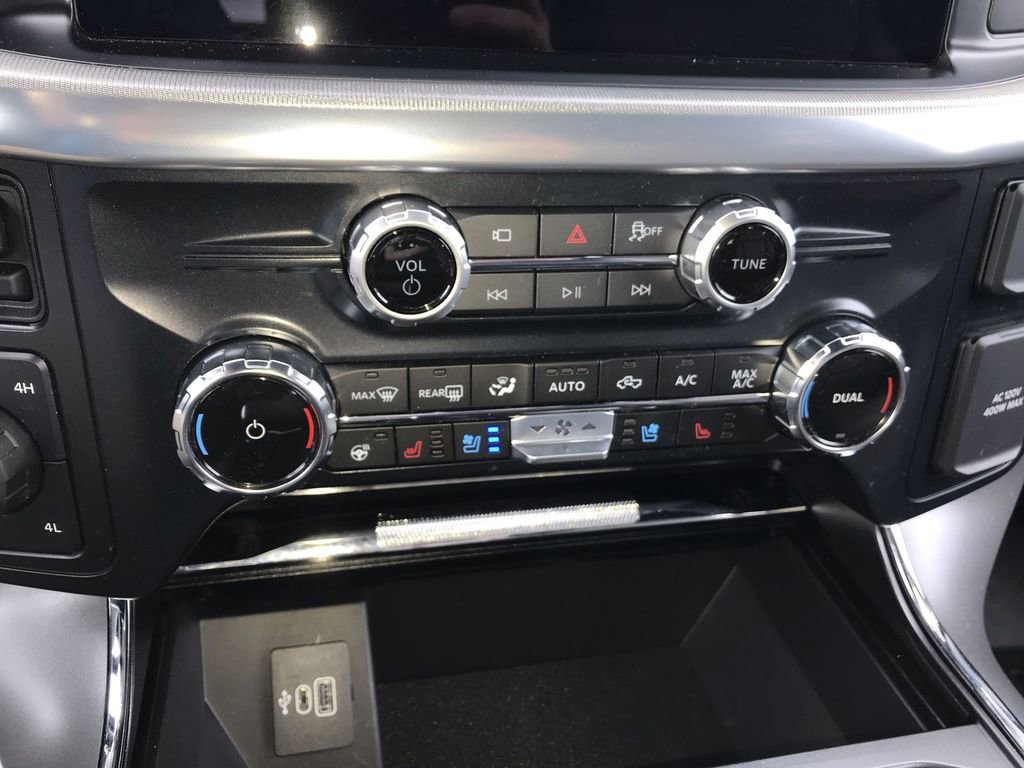 Used 2025 Ford F150 Lariat w/ Equipment Group 501A Mid AWD/4WD image 19