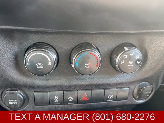 Used 2014 Jeep Wrangler Rubicon w/ Connectivity Group AWD/4WD image 15