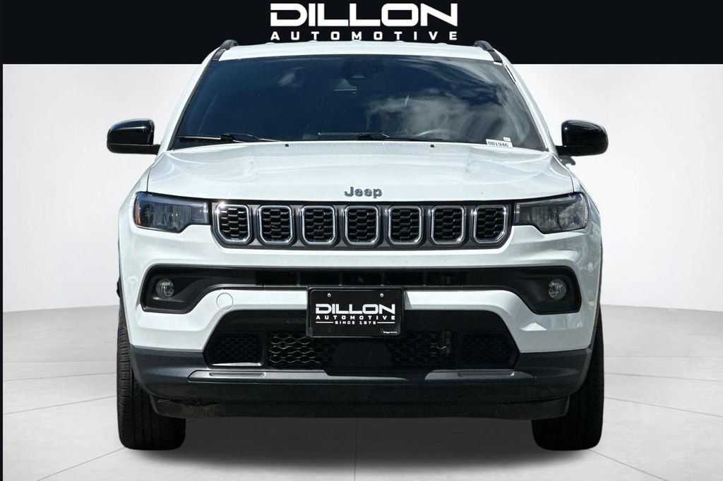 Used 2024 Jeep Compass Latitude AWD/4WD image 9