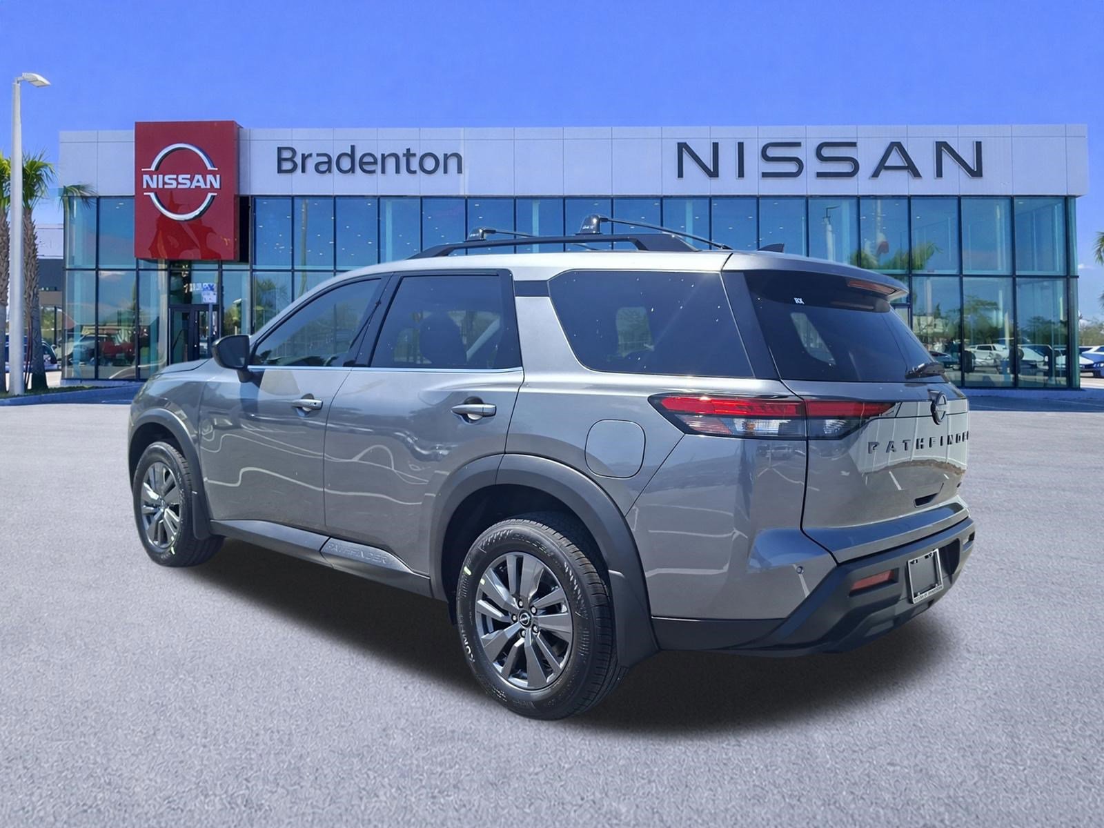 New 2026 Nissan Pathfinder SV image 4