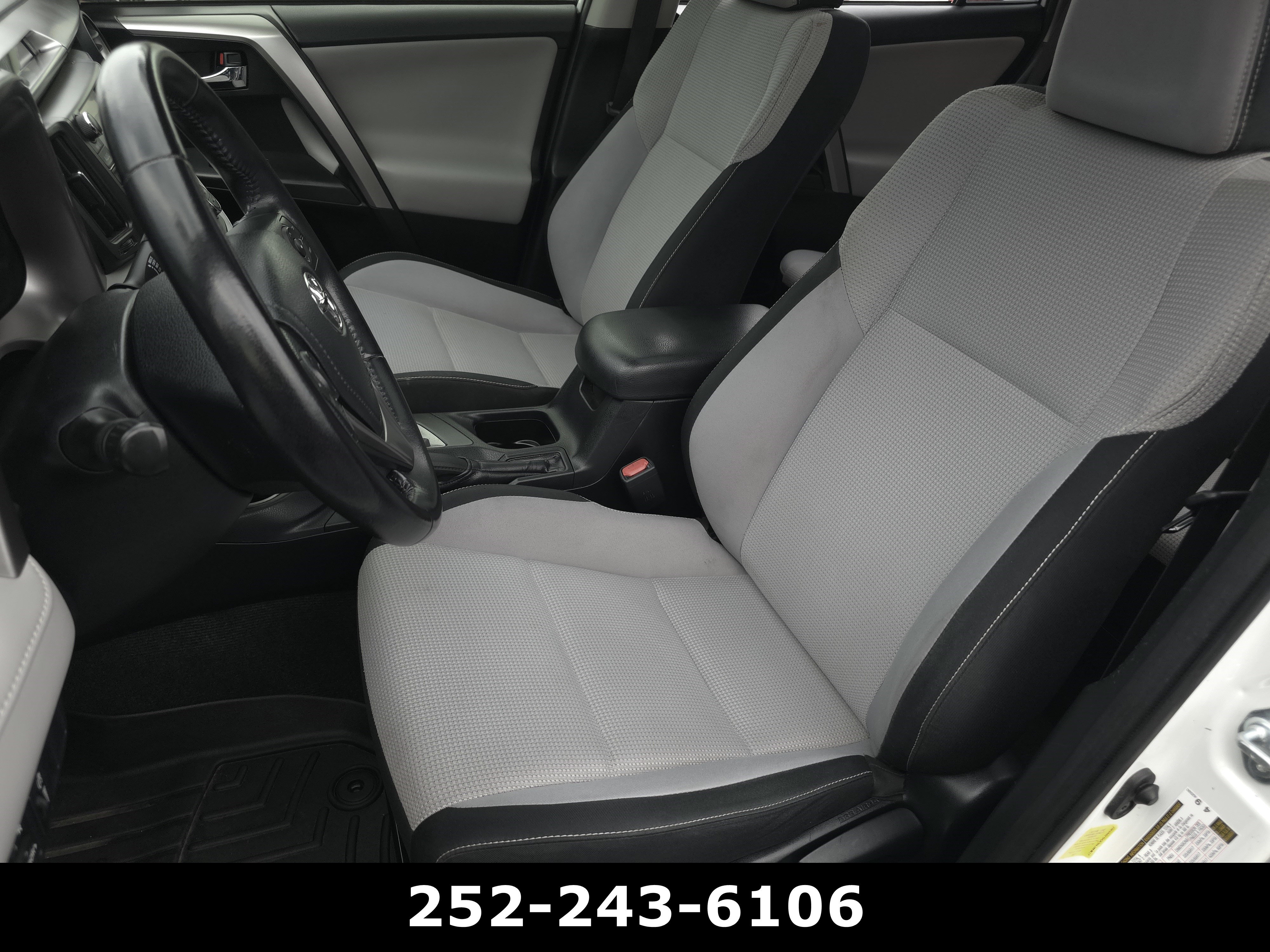 Used 2016 Toyota RAV4 XLE FWD image 10
