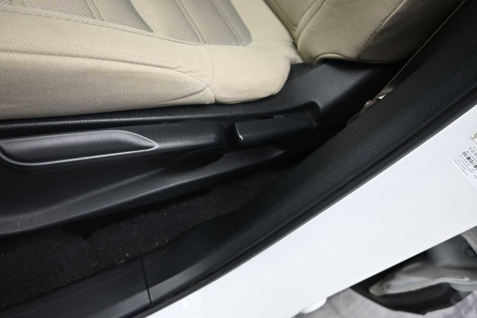 Used 2021 Honda CR-V LX image 19