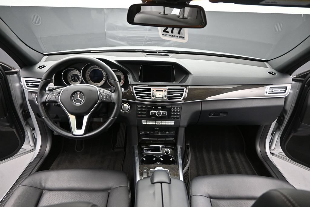 Used 2014 Mercedes-Benz E 250 BlueTEC Sedan image 24