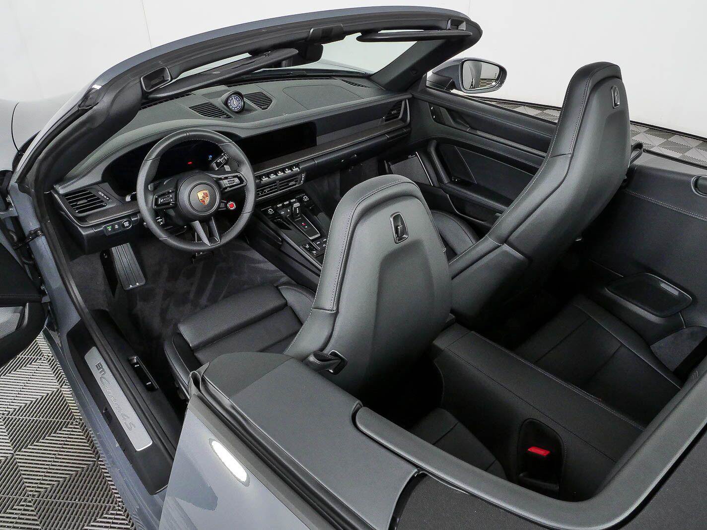 Certified 2026 Porsche 911 Carrera 4S AWD/4WD image 38