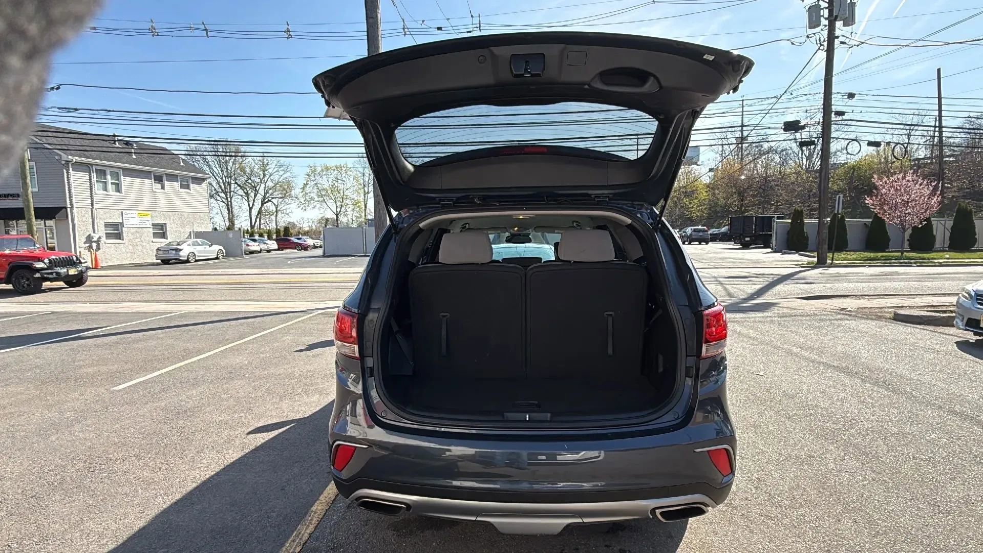 Used 2017 Hyundai Santa Fe SE AWD/4WD image 27