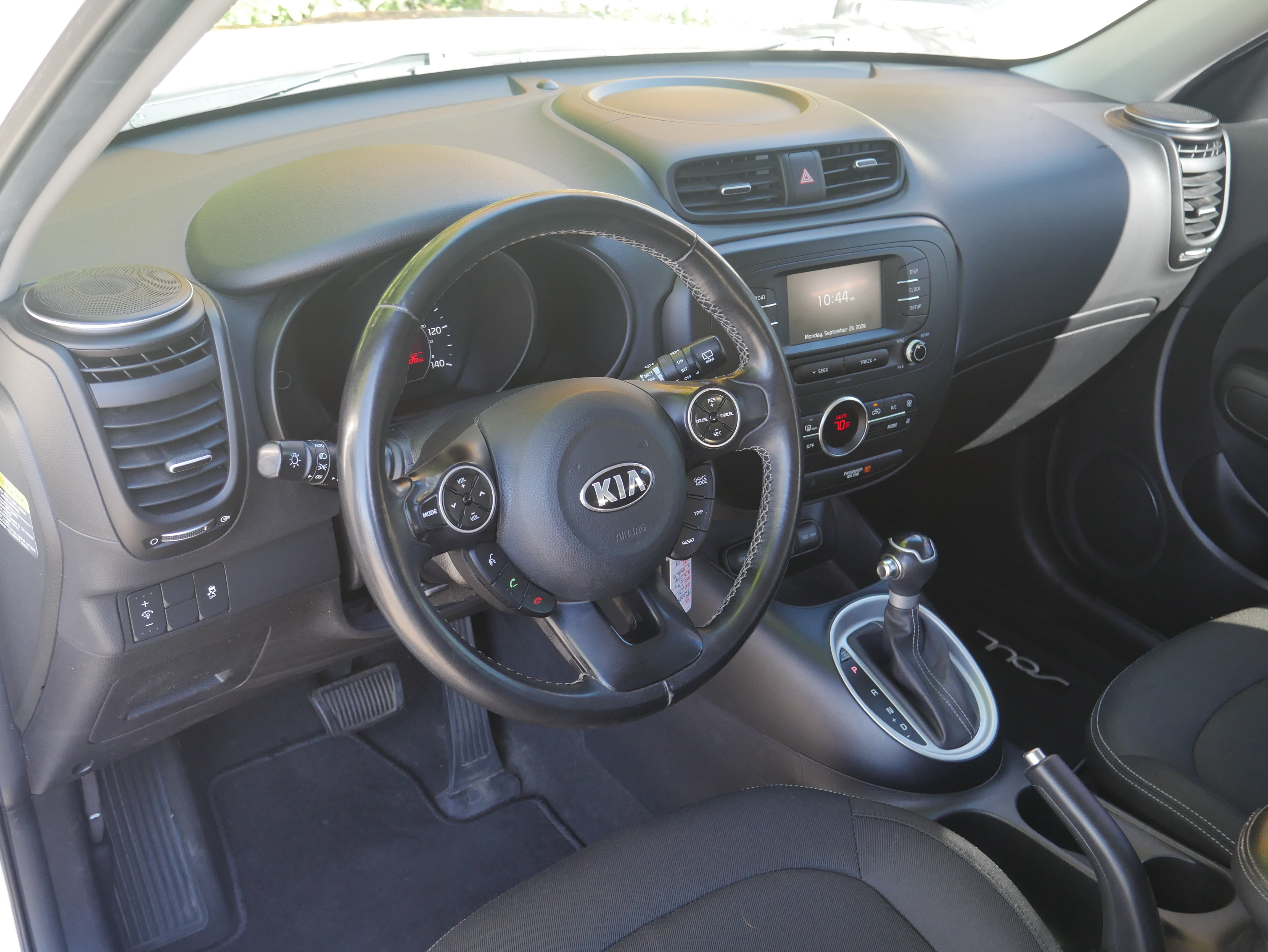 Used 2017 Kia Soul + w/ Designer's Package FWD image 4