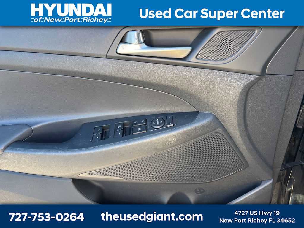 Certified 2021 Hyundai Tucson SEL FWD image 9