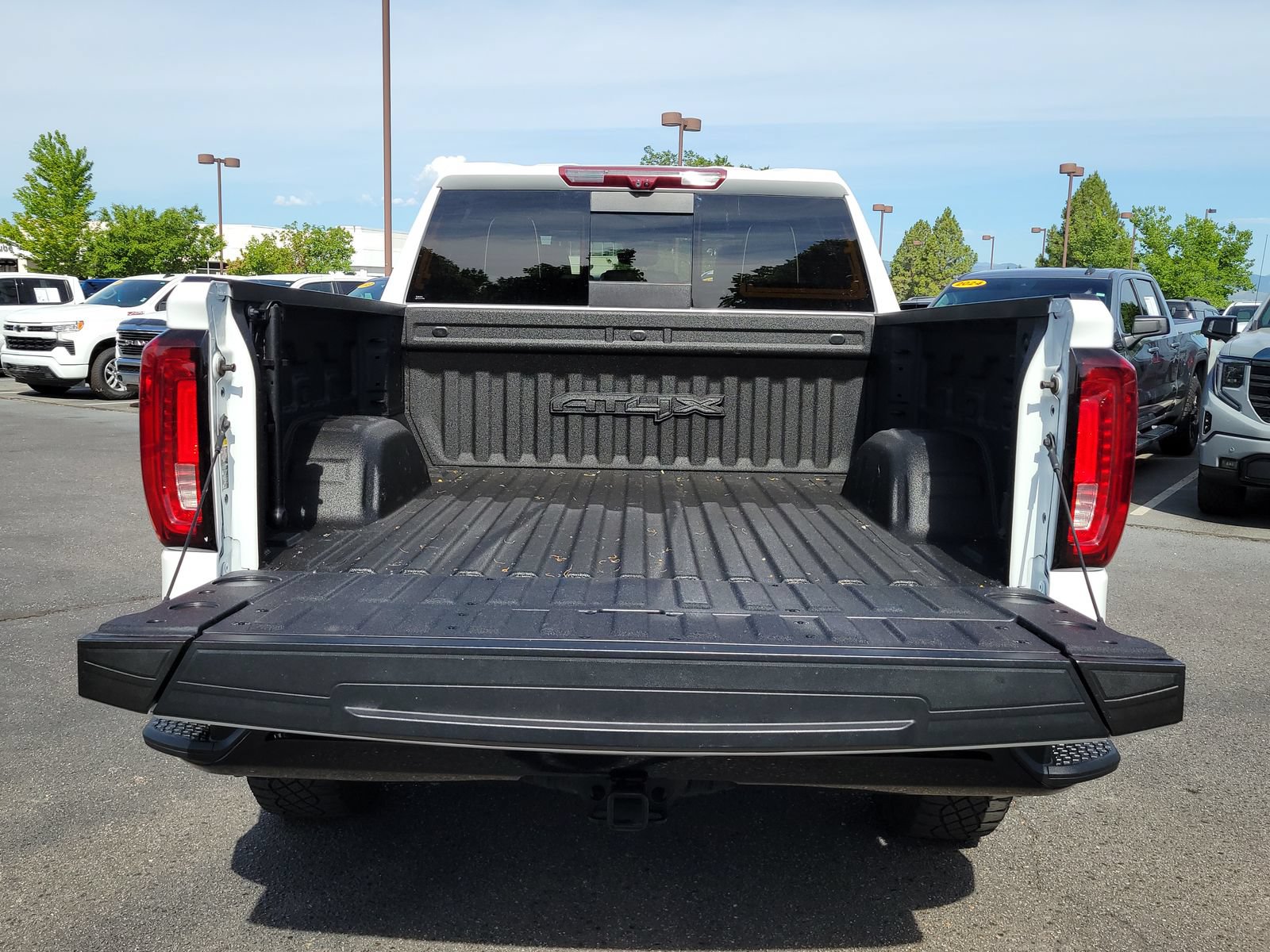 Used 2024 GMC Sierra 1500 AT4X AWD/4WD image 13