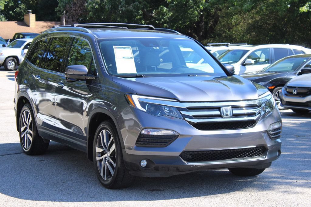 Used 2016 Honda Pilot Touring image 1