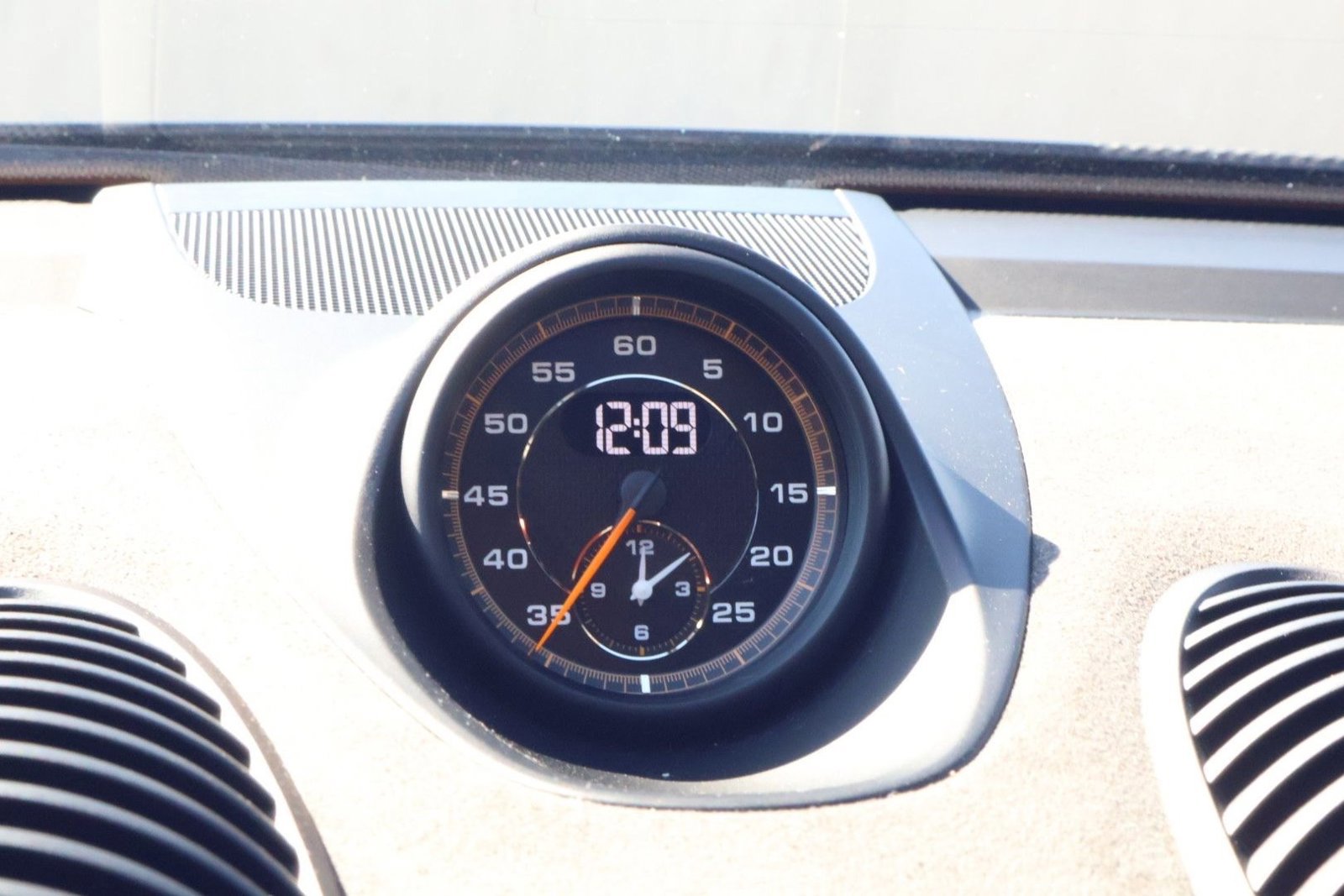 Certified 2025 Porsche 718 Cayman GT4 RS image 27