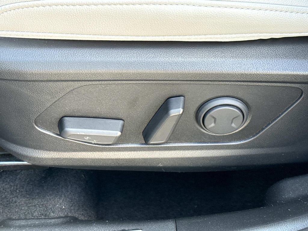 Used 2025 Hyundai Tucson SEL AWD/4WD image 17