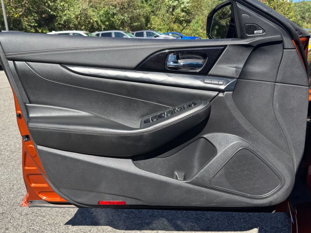 Used 2021 Nissan Maxima Platinum w/ Sport Mat Group FWD image 14