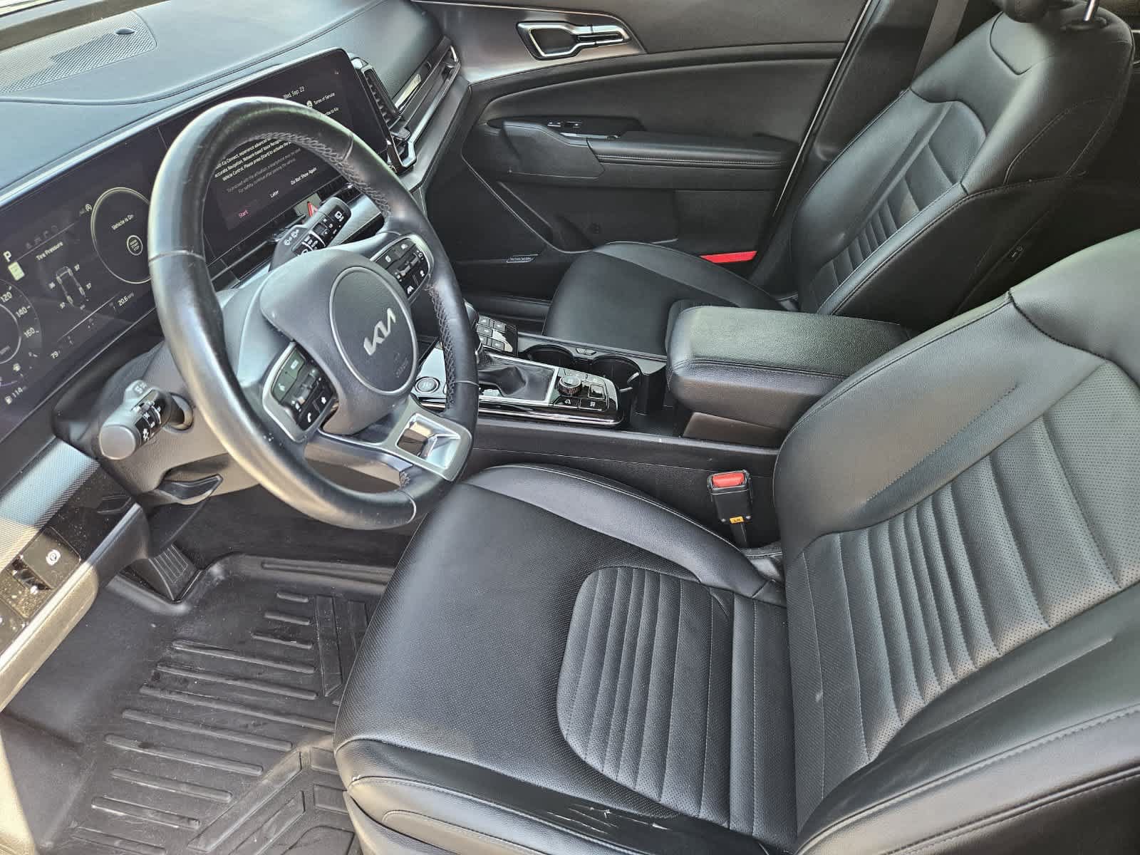 Certified 2023 Kia Sportage SX FWD image 2
