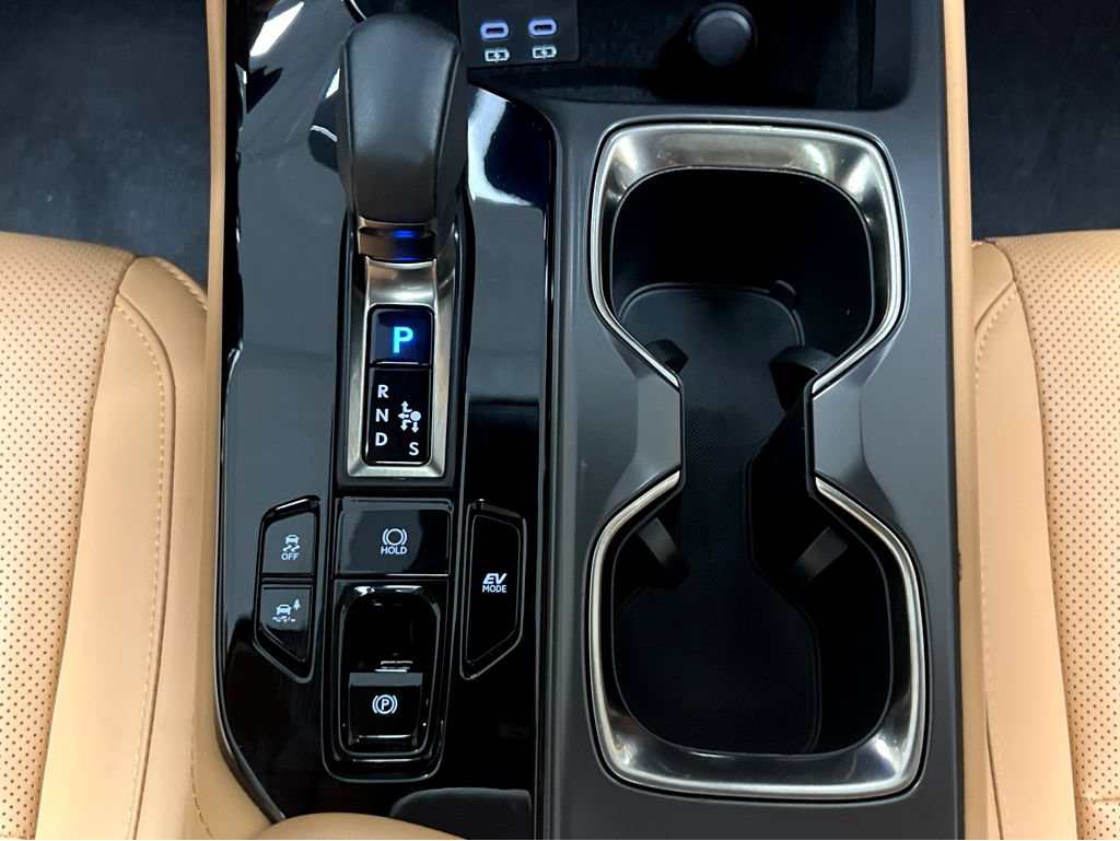 Certified 2026 Lexus NX 350h AWD w/ Cold Area Package image 32