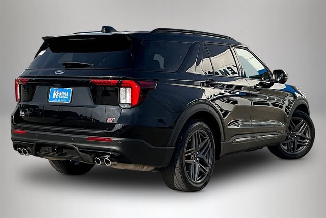 Used 2025 Ford Explorer ST AWD/4WD image 6