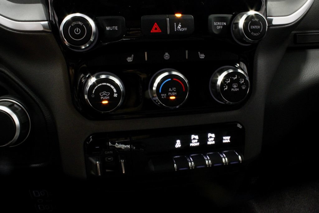 Used 2025 RAM 1500 Big Horn AWD/4WD image 30
