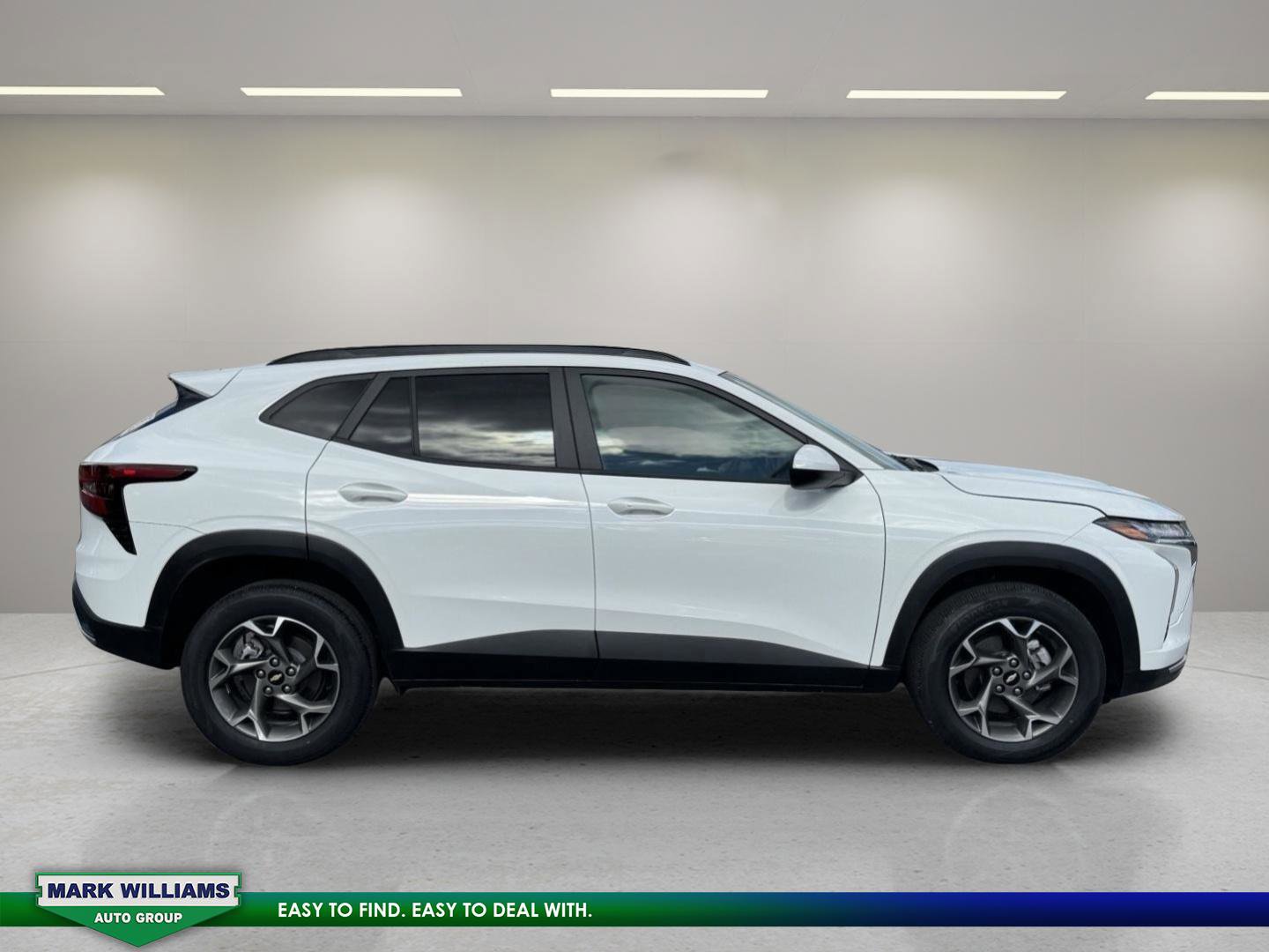 Used 2024 Chevrolet Trax LT w/ Driver Confidence Package image 5