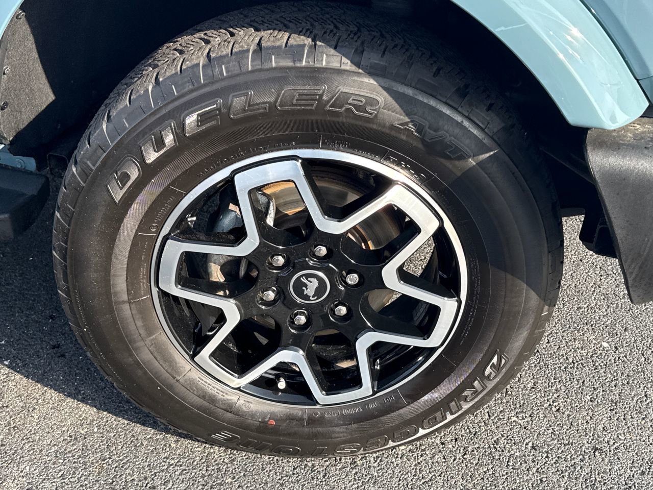 Used 2023 Ford Bronco Outer Banks image 10