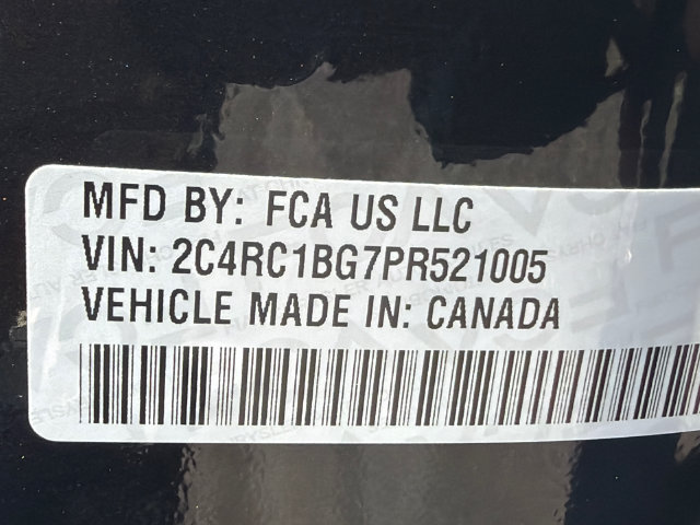 Used 2023 Chrysler Pacifica Touring-L FWD image 31