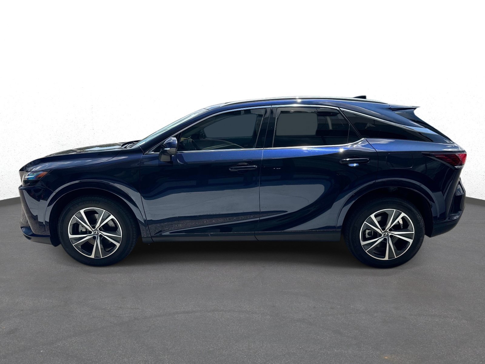Used 2024 Lexus RX 350h w/ Accessory Package (Z1) AWD/4WD image 6
