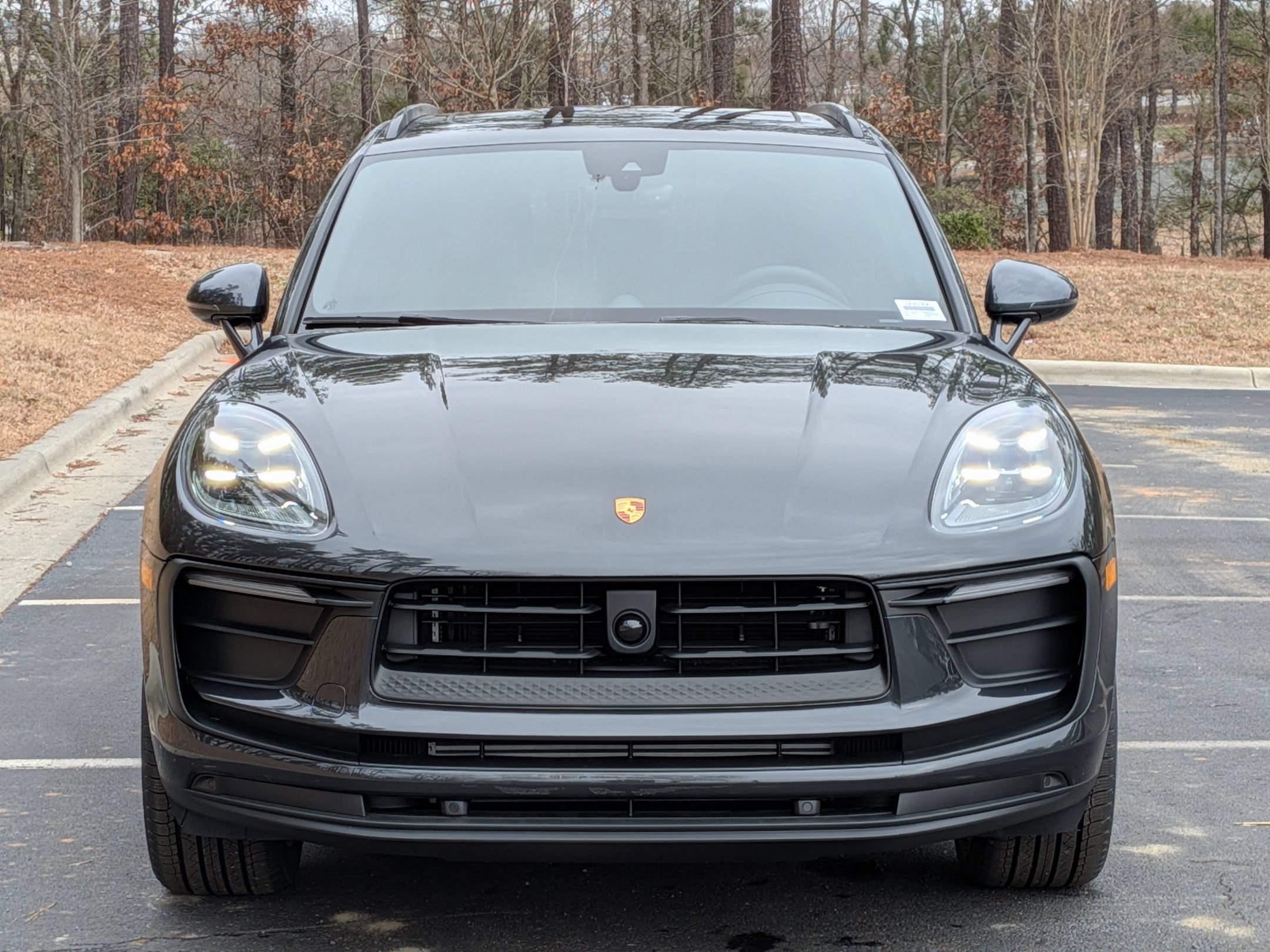 Certified 2026 Porsche Macan AWD/4WD image 34