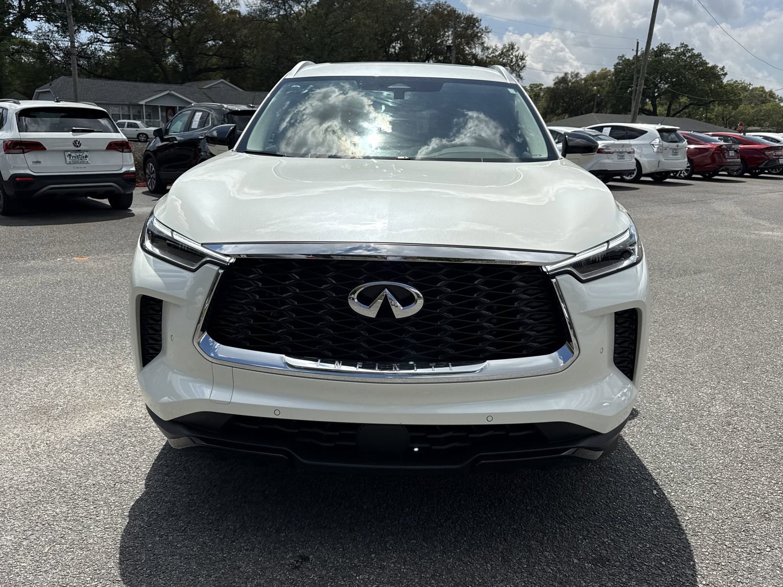 Used 2023 INFINITI QX60 Luxe w/ Cargo Package FWD image 8