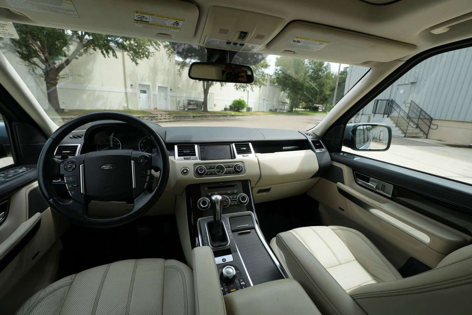 Used 2011 Land Rover Range Rover Sport Supercharged image 19