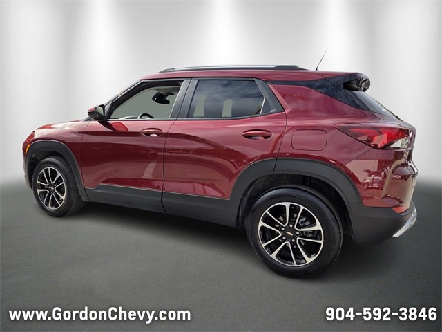 Used 2025 Chevrolet TrailBlazer LT image 3