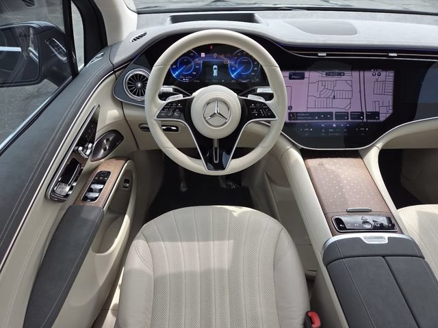 Used 2023 Mercedes-Benz EQS 580 4MATIC SUV image 31