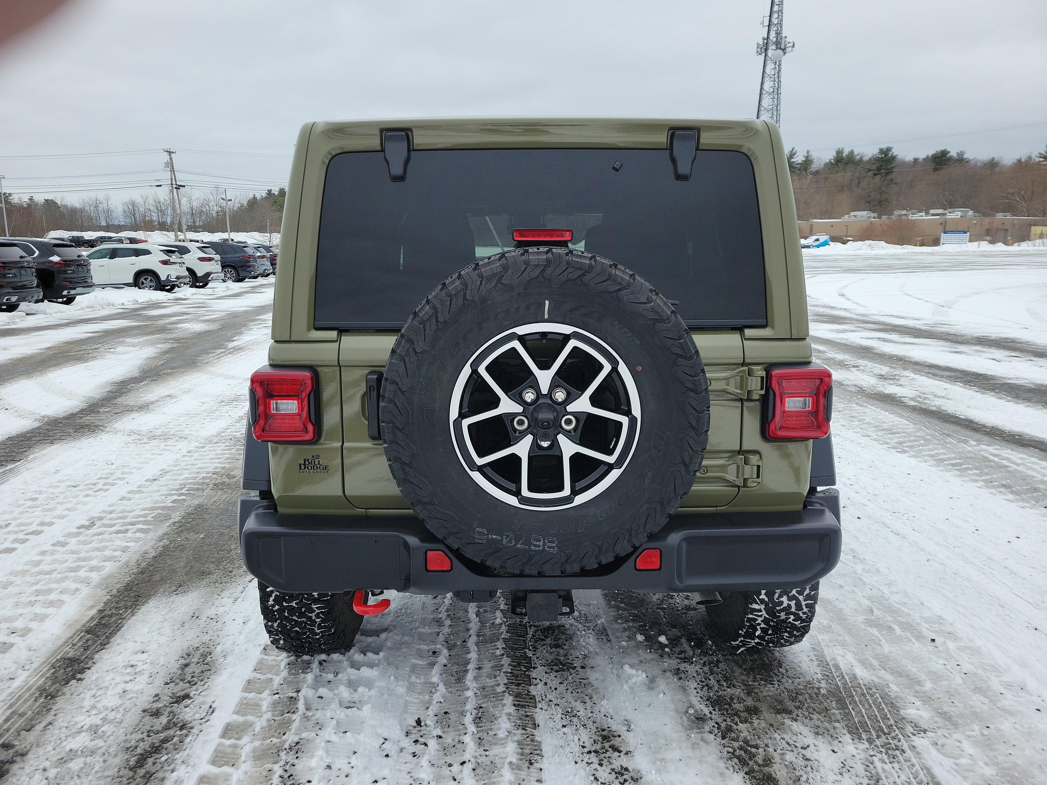 Used 2025 Jeep Wrangler Unlimited Rubicon w/ Convenience Group image 6