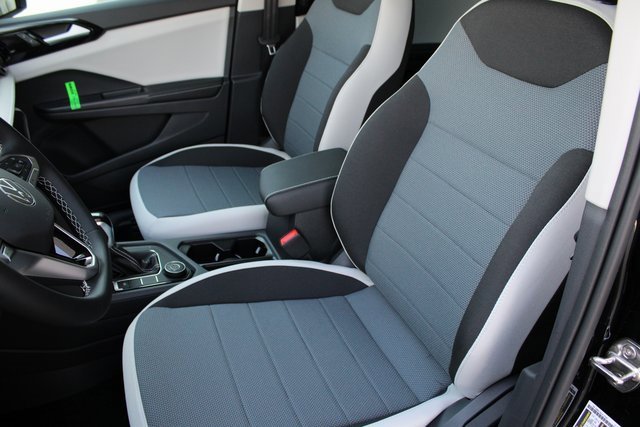 New 2025 Volkswagen Taos S image 15