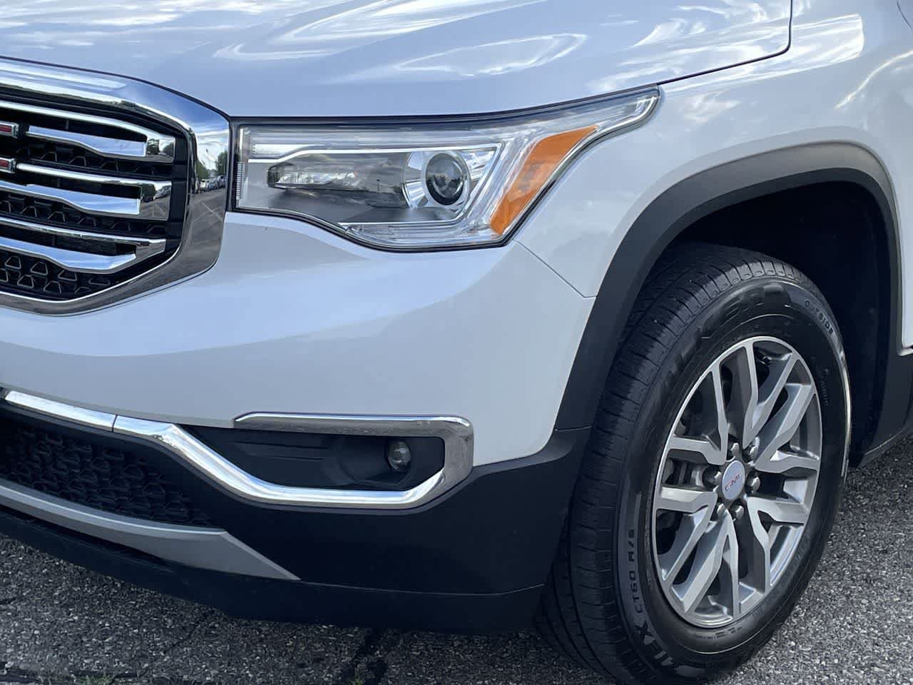 Used 2019 GMC Acadia SLE AWD/4WD image 44
