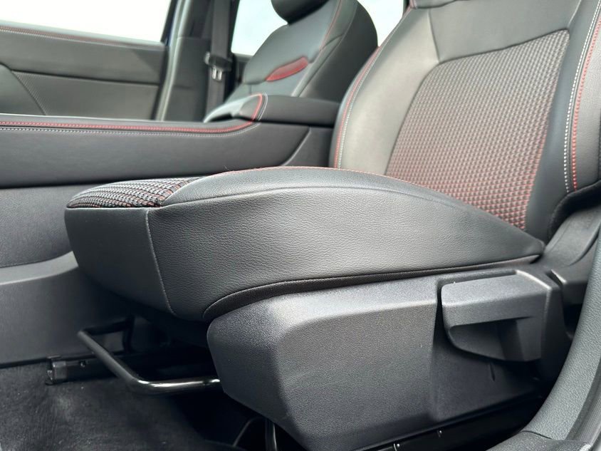 New 2025 Nissan Kicks SR w/ SR Premium Package image 13