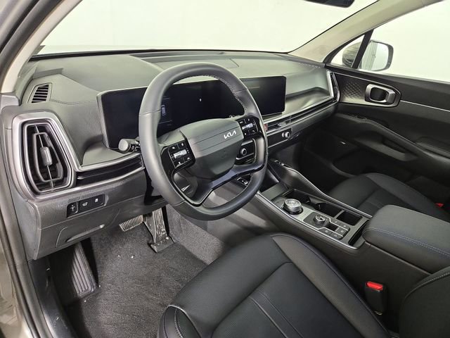 Certified 2026 Kia Sorento EX w/ EX Premium Package image 13