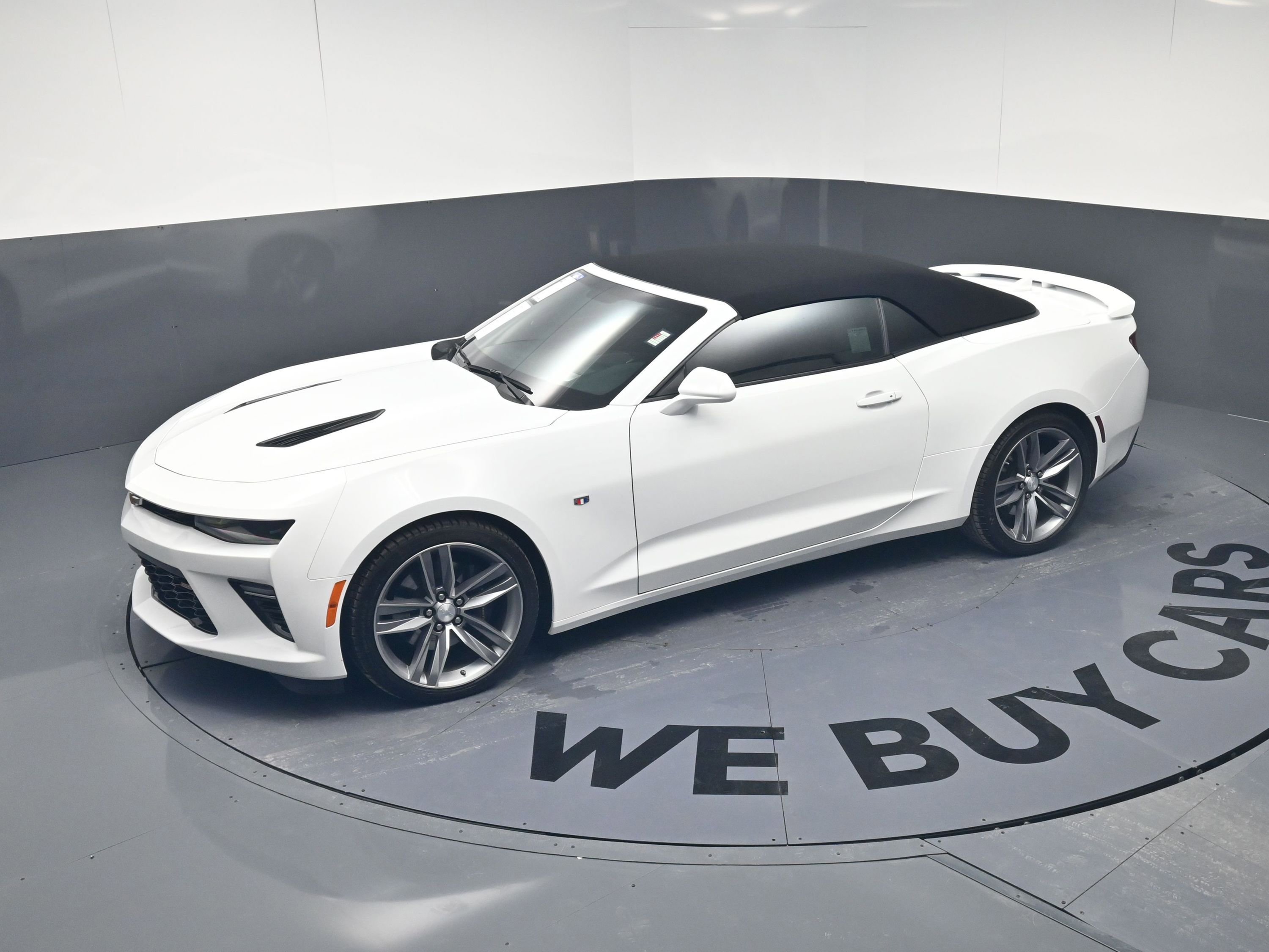 Used 2016 Chevrolet Camaro SS image 29