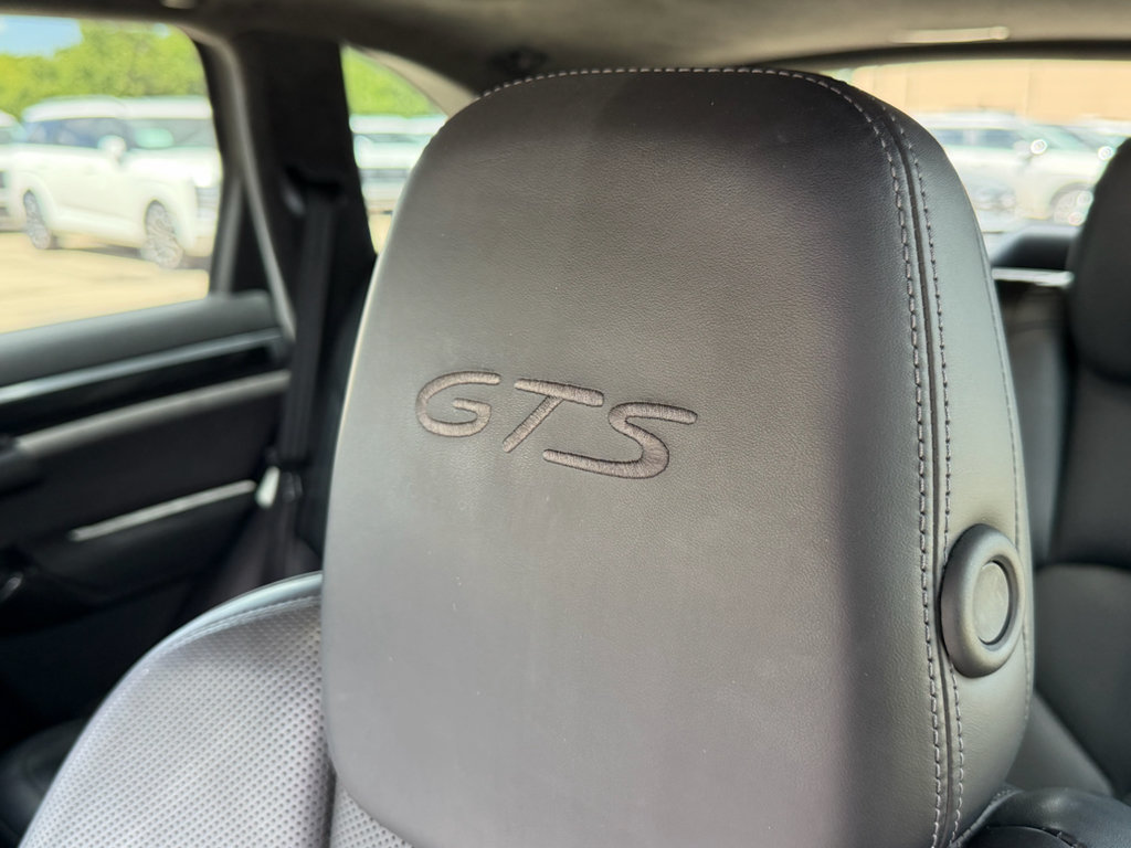 Used 2017 Porsche Cayenne GTS AWD/4WD image 32
