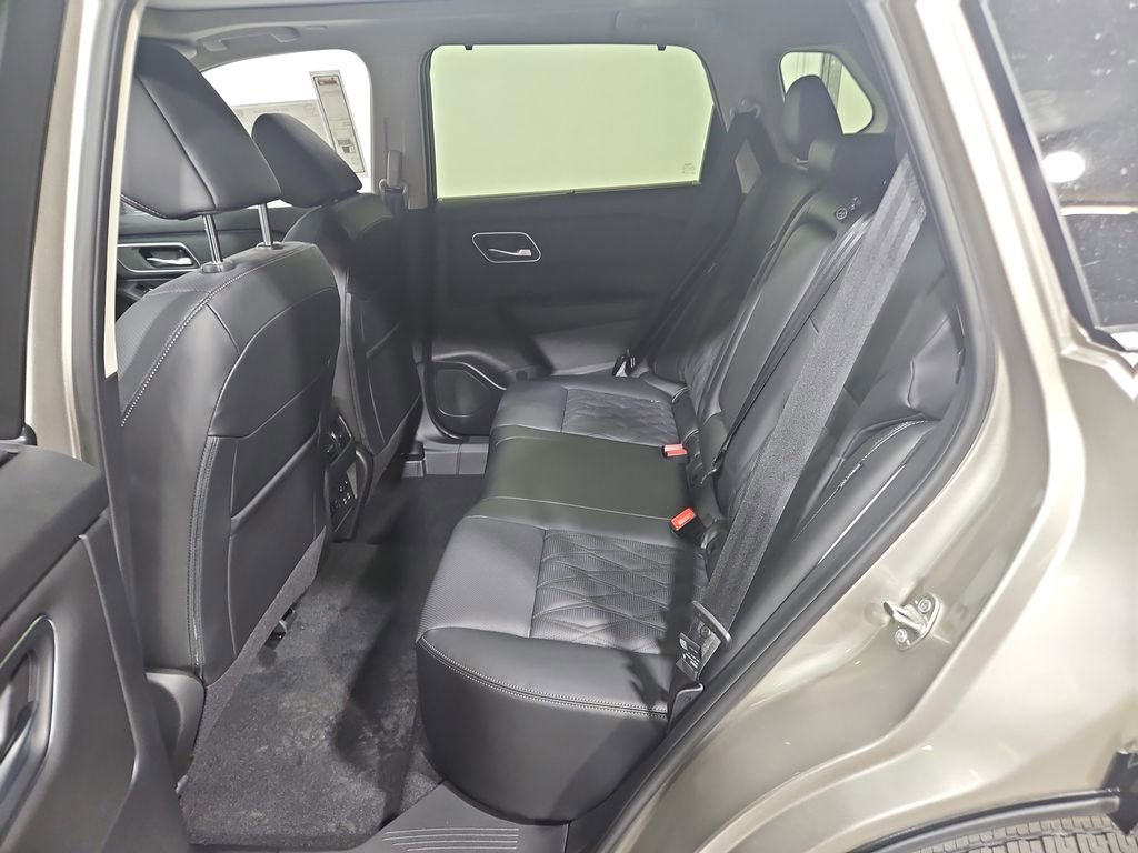 New 2026 Nissan Rogue Platinum image 25