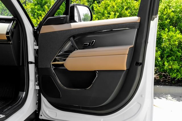 New 2026 Land Rover Range Rover Sport SE AWD/4WD image 50